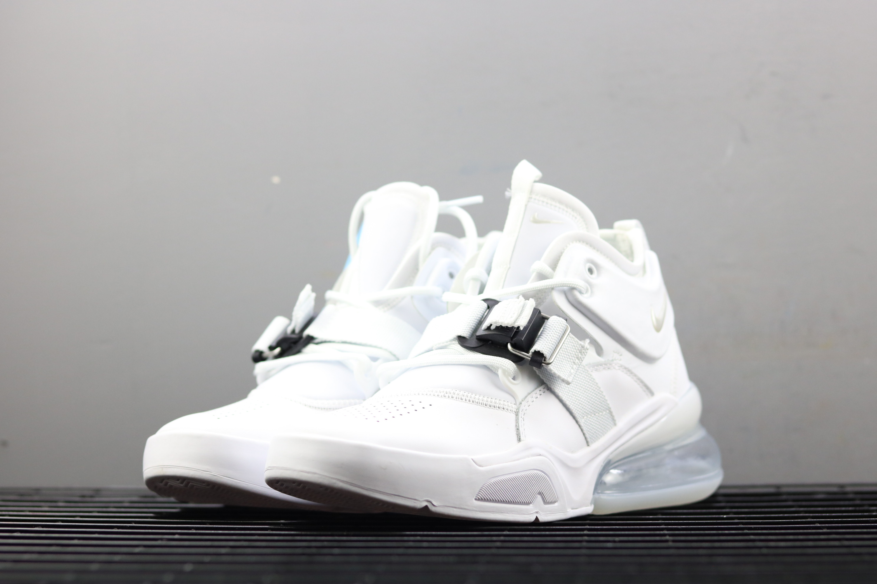 nike air force 270 triple white