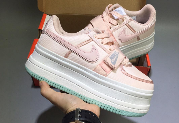 nike vandal 2k pink