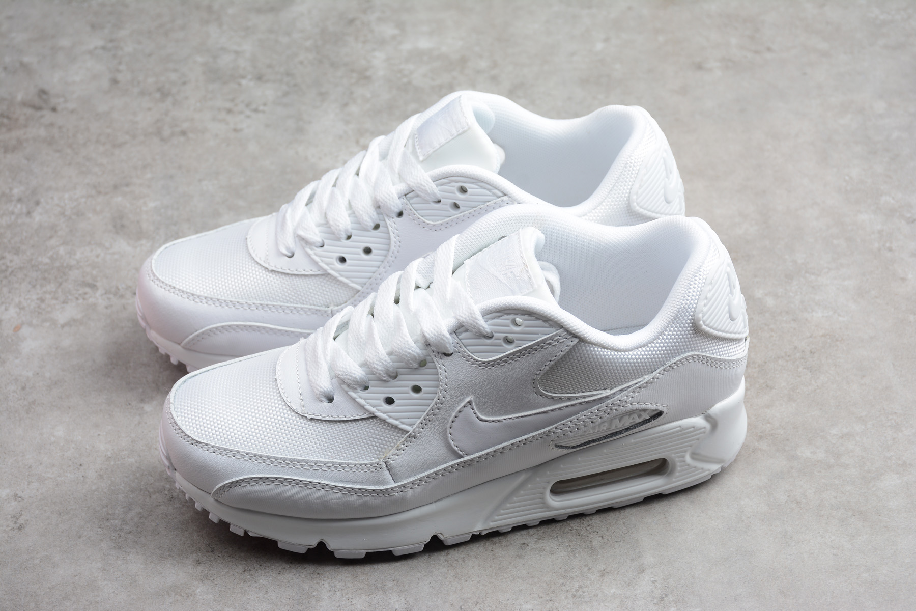 air max 90 essential 537384 111