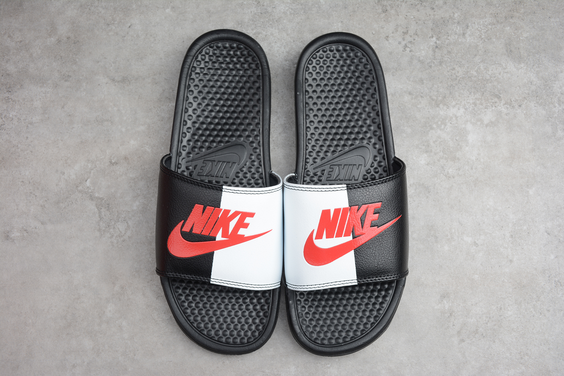 nike benassi black and red