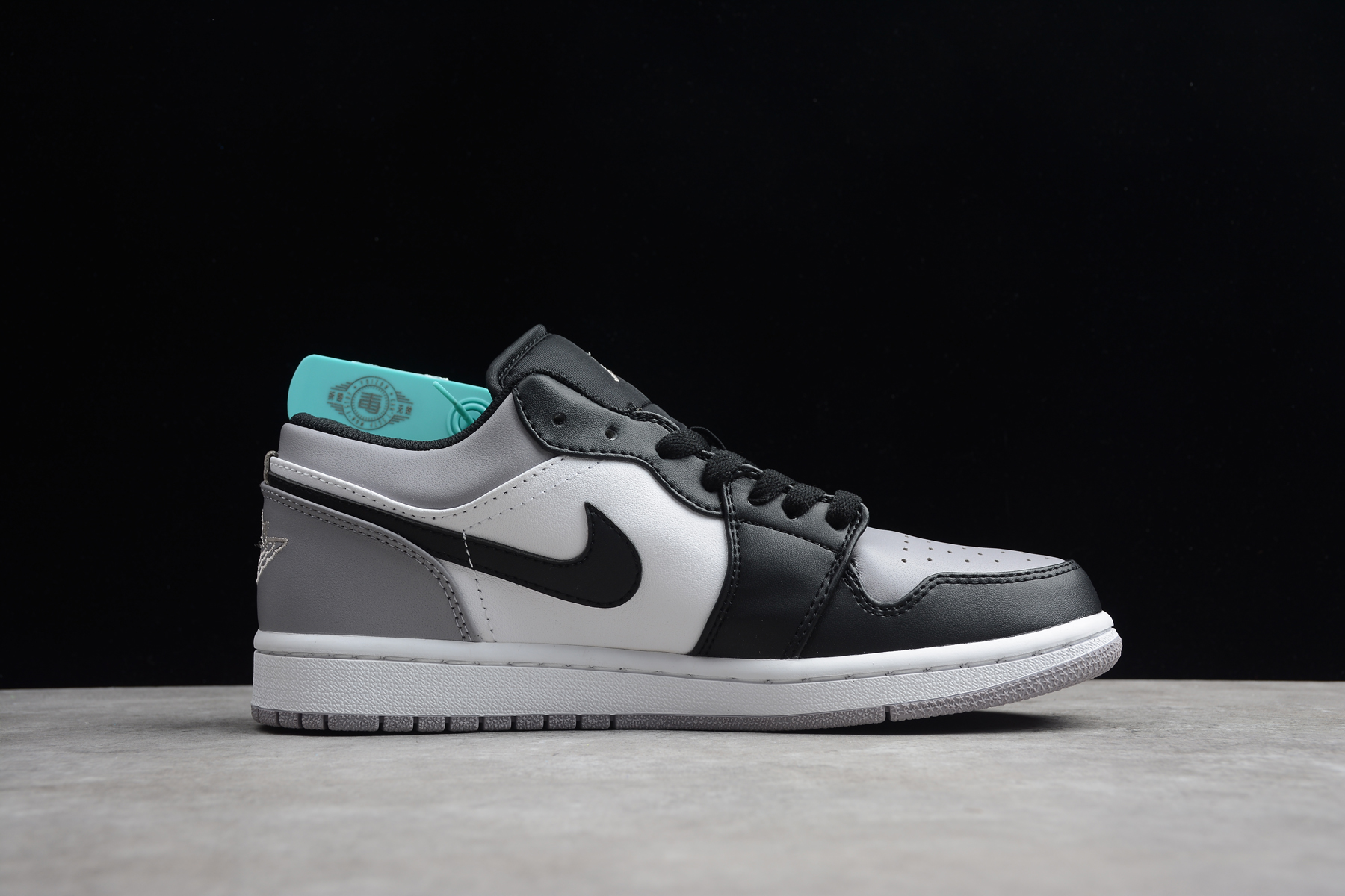 nike air jordan 1 low white atmosphere grey & black