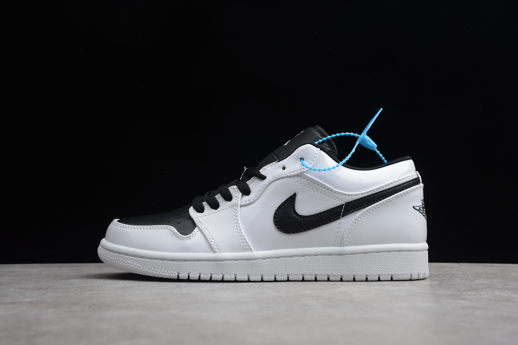 Ascoltatore Auto Senso Orario Nike Air Jordan 1 Low White And Black Sera Avvolgere Collutorio