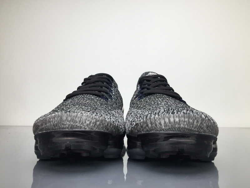 vapormax explorer dark on feet