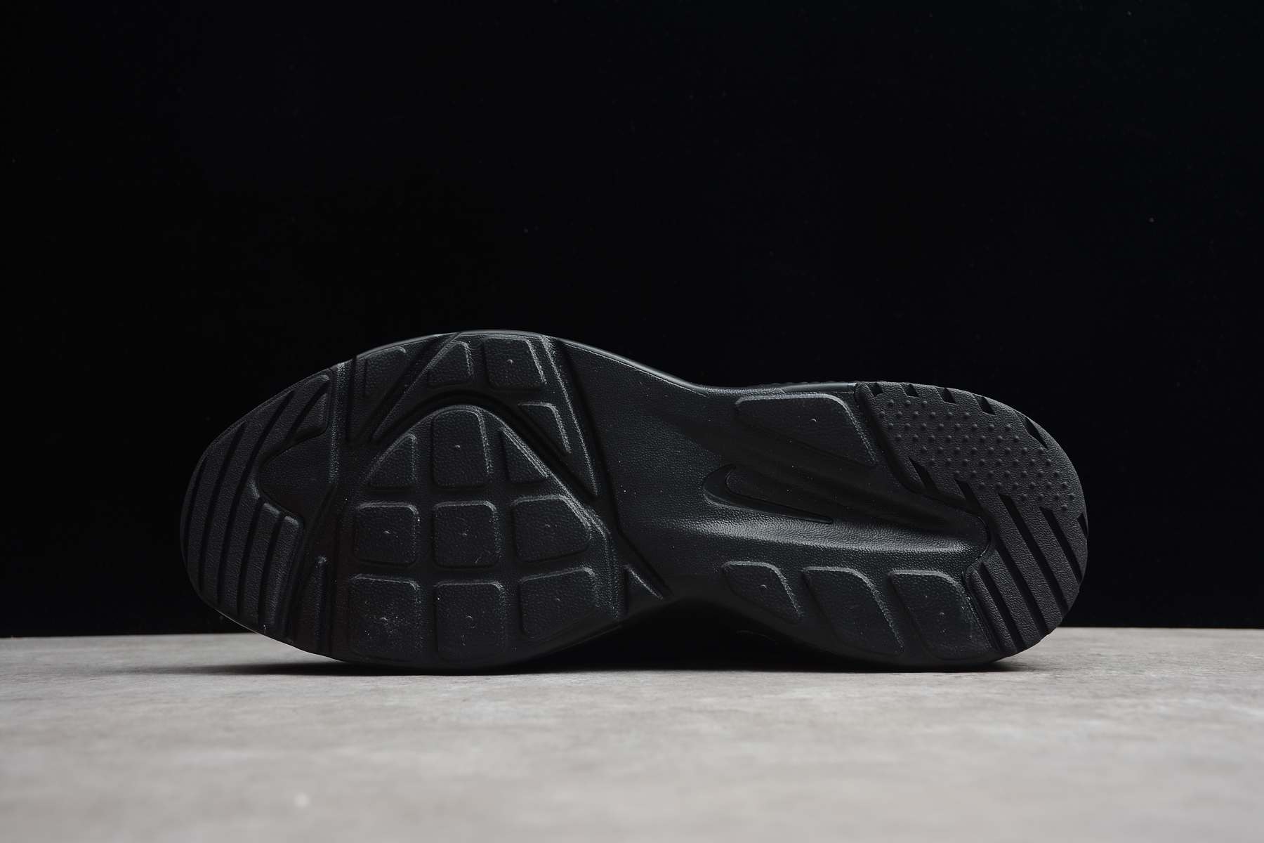 nike huarache city move black