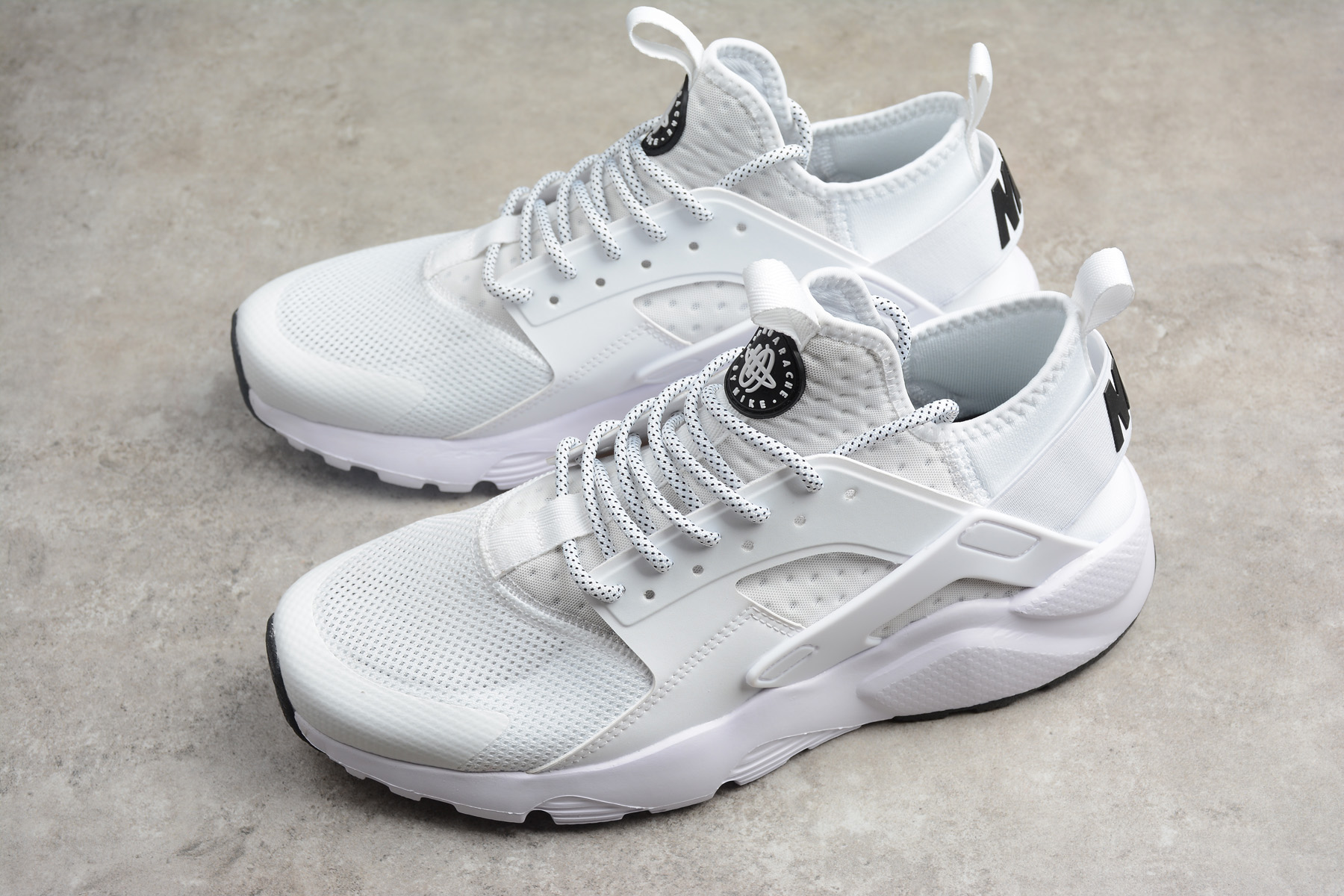 huarache run ultra white