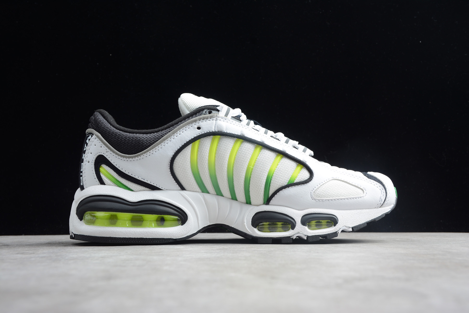 nike air max tailwind 4 white volt black