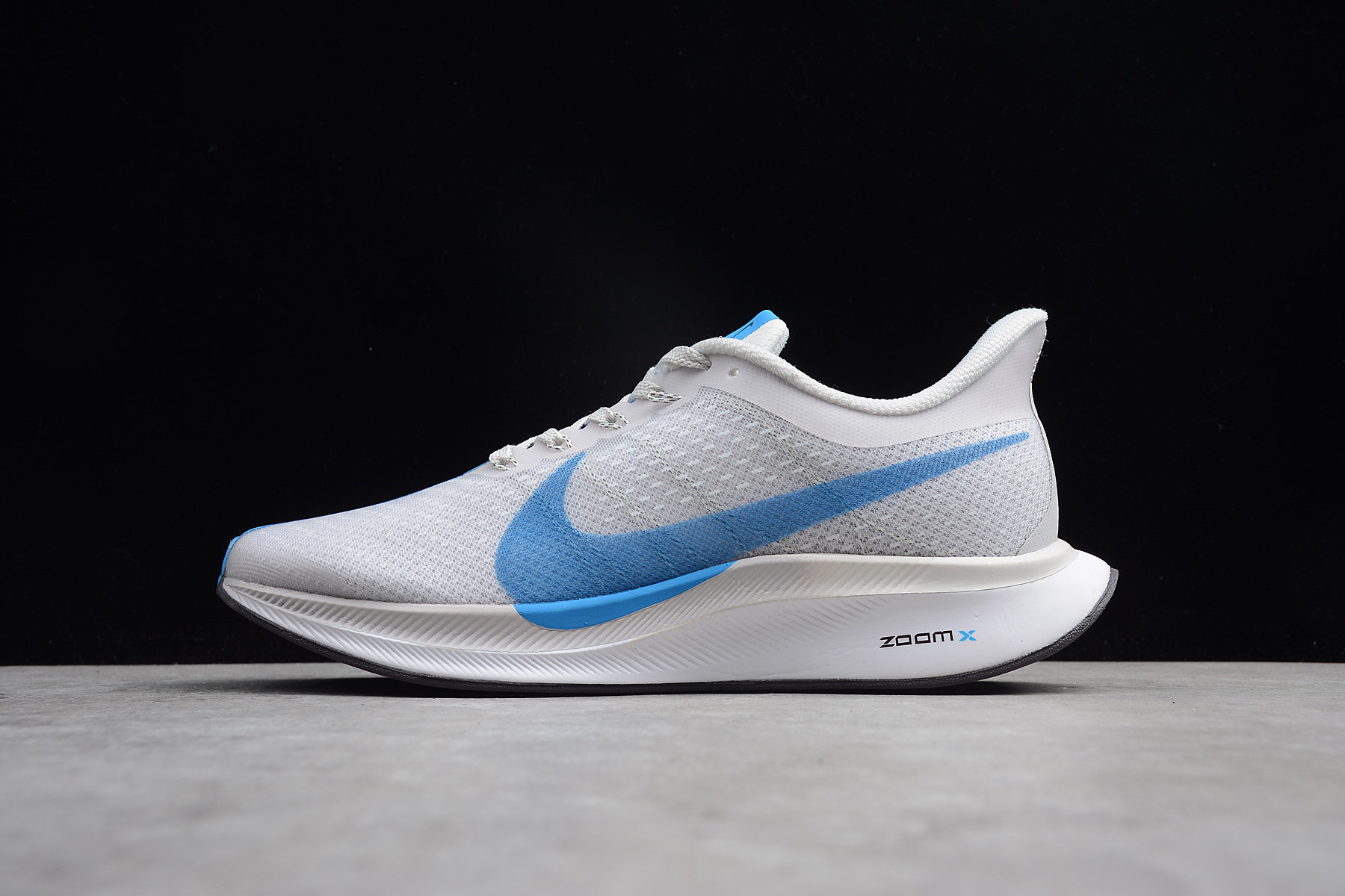 nike air zoom pegasus 35 light blue