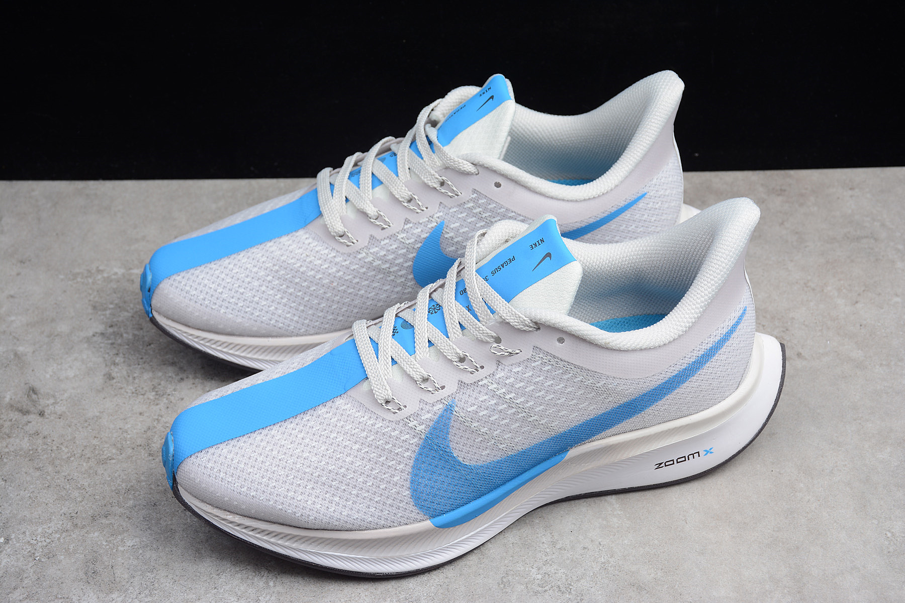 nike air zoom pegasus 35 light blue