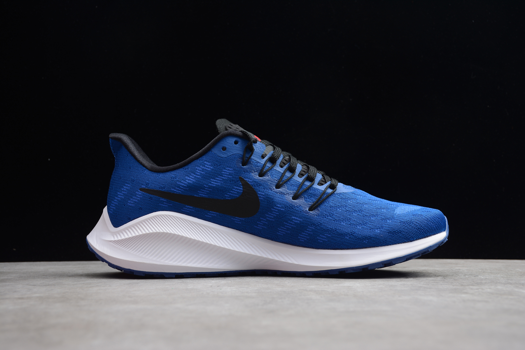nike zoom vomero 14 blue