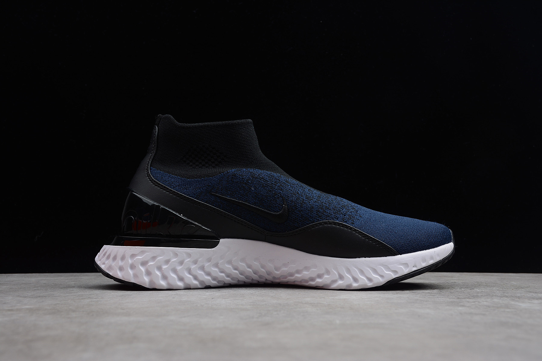 nike rise react flyknit black mens