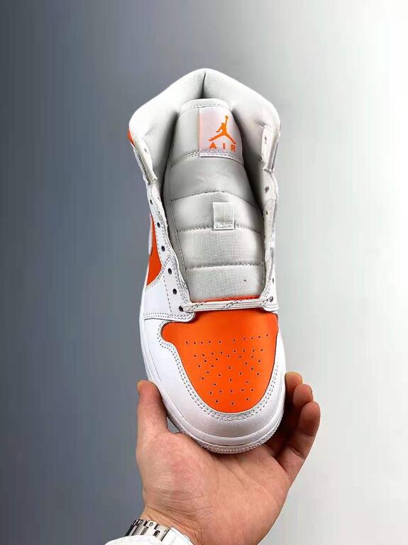 https://www.menairshoes.com/wp-content/uploads/2021/08/2021-New-Drop-WMNS-Air-Jordan-1-Mid-SE-Bright-Citrus-White-Sport-Womens-Sneaker-CZ0774-800-2.jpg