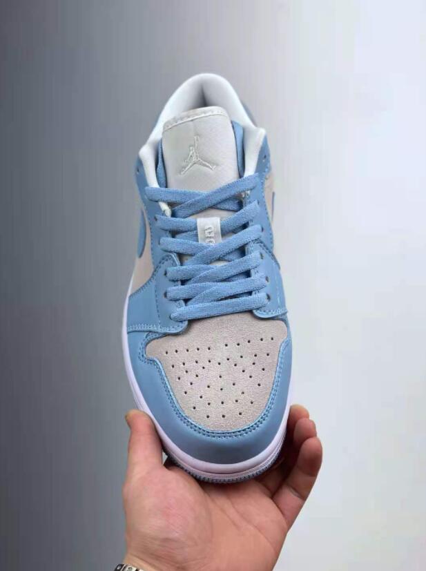 Air Jordan 1 Low University Blue - DC0774-050 – Izicop